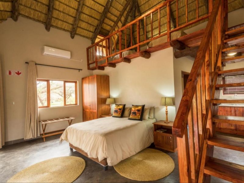 KaMsholo Family Chalet